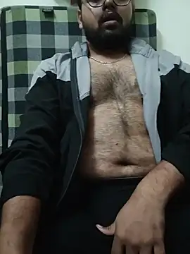 Snapshot of MrToxxic chatting on 11.22.25 MrToxxic online show from 11.22.25