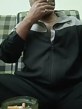 Snapshot of MrToxxic chatting on 11.24.25 MrToxxic online show from 11.24.25