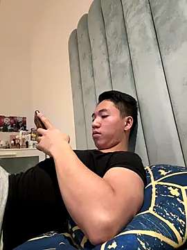 Snapshot of The_chosen0420 chatting on 11.11.25 The chosen0420 online show from 11.11.25