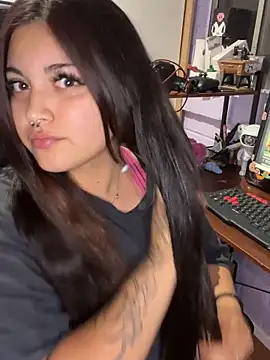 Snapshot of belenciita chatting on 12.03.25 belenciita online show from 12.03.25