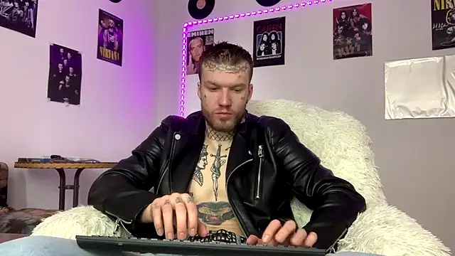 Huntall77 online show from 03.07.26