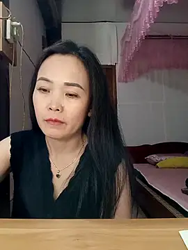 Feeling-hot online show from 02.04.26