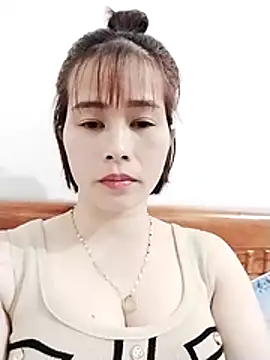 Snapshot of Swan-white123 chatting on 12.04.25 Swan-white123 online show from 12.04.25