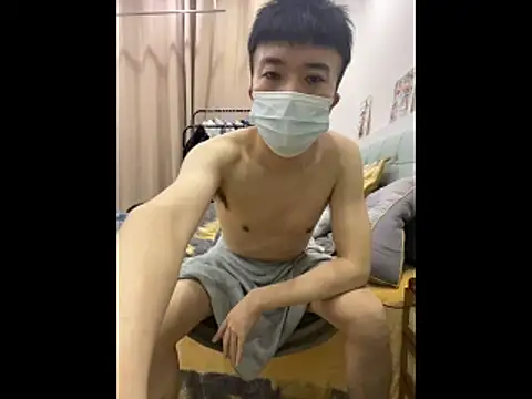 Snapshot of Theo615 chatting on 11.25.25 Theo615 online show from 11.25.25