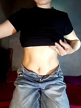 thuy-kieu online show from 02.26.26