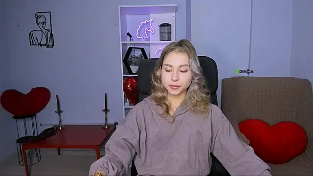 Snapshot of charlie_bonsie chatting on 11.20.25 charlie bonsie online show from 11.20.25