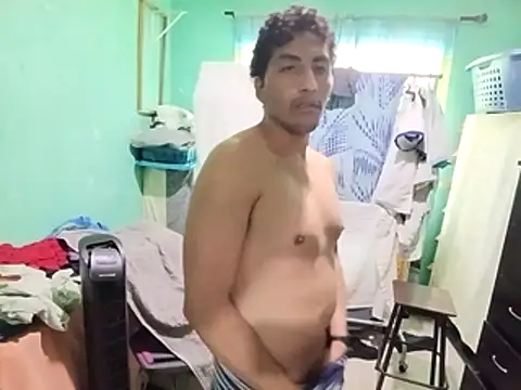 Snapshot of charlyver36 chatting on 11.24.25 charlyver36 online show from 11.24.25