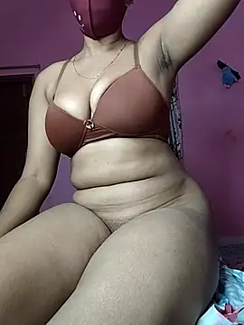 Snapshot of Your_babex chatting on 12.05.25 Your babex online show from 12.05.25