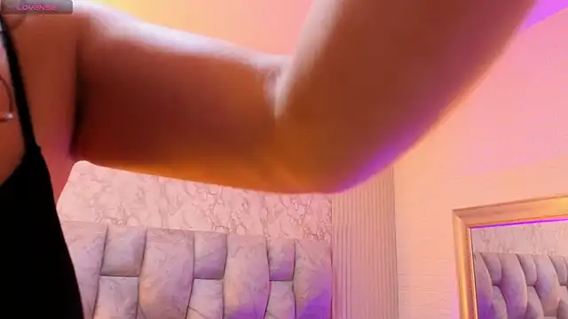 Snapshot of ScarlettNyx chatting on 02.13.26 ScarlettNyx online show from 02.13.26