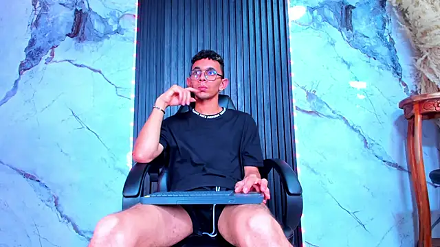 Snapshot of jacck_blaze chatting on 11.10.25 jacck blaze online show from 11.10.25