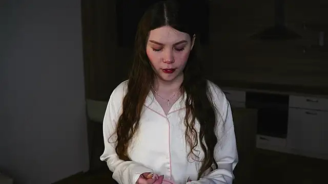 BelvaCaimi online show from 11.26.25