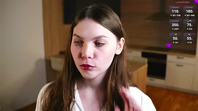 BelvaCaimi online show from 12.04.25