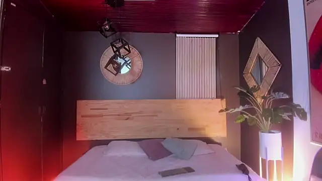 Velvet Dreamss online show from 02.10.26