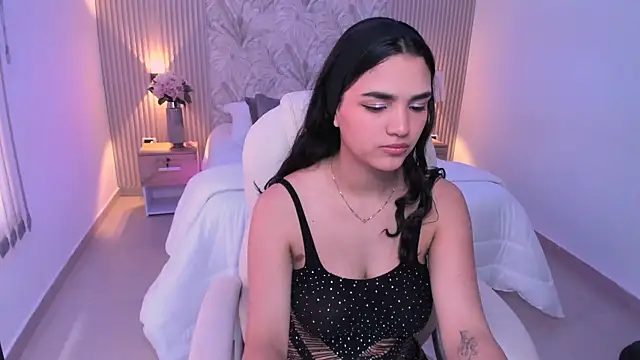 Kim stonee online show from 12.03.25