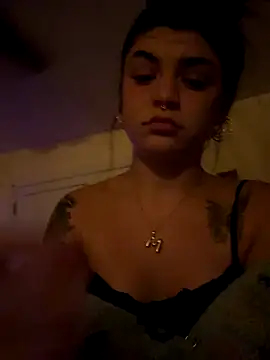 Snapshot of mads420 chatting on 11.11.25 mads420 online show from 11.11.25