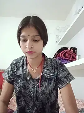Mohnicute online show from 05.16.26