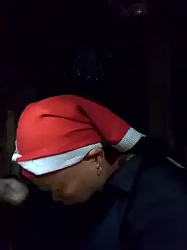 Snapshot of girl-hot2x chatting on 11.12.25 girl-hot2x online show from 11.12.25