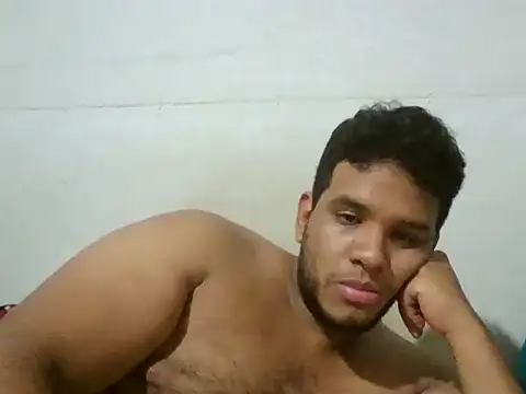 Snapshot of josecamsex27 chatting on 03.19.26 josecamsex27 online show from 03.19.26
