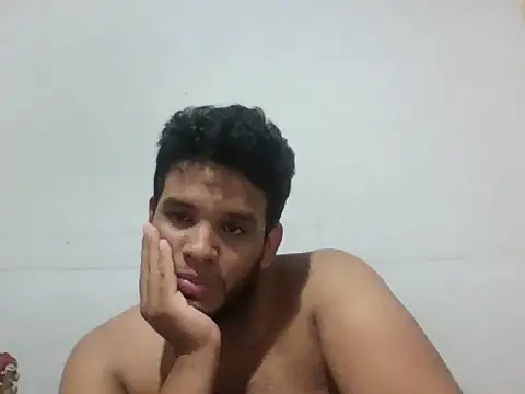 Snapshot of josecamsex27 chatting on 04.03.26 josecamsex27 online show from 04.03.26