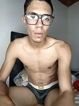 Snapshot of yesua28 chatting on 11.11.25 yesua28 online show from 11.11.25