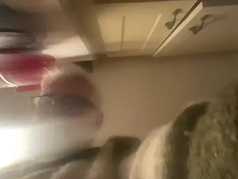 Snapshot of LeatherSdaddy chatting on 12.03.25 LeatherSdaddy online show from 12.03.25