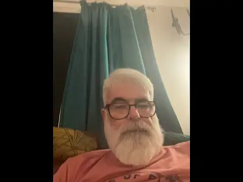 Snapshot of LeatherSdaddy chatting on 01.10.26 LeatherSdaddy online show from 01.10.26