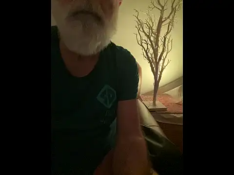 Snapshot of LeatherSdaddy chatting on 01.13.26 LeatherSdaddy online show from 01.13.26