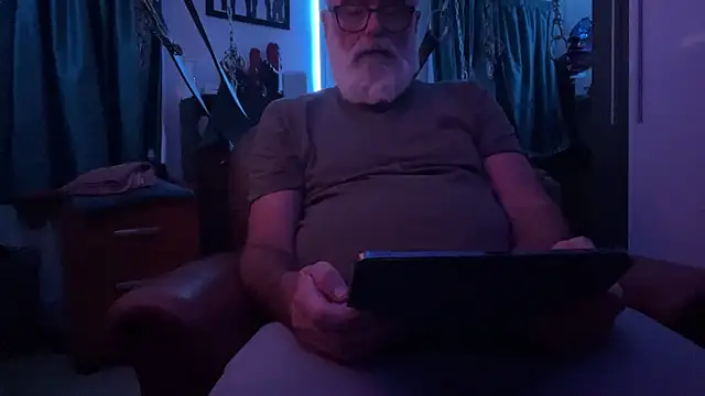 LeatherSdaddy online show from 04.04.26