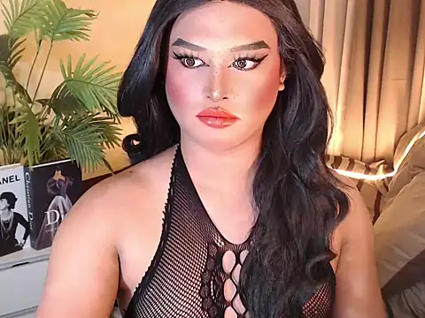 Snapshot of UrGoddess_Sofia chatting on 12.03.25 UrGoddess Sofia online show from 12.03.25