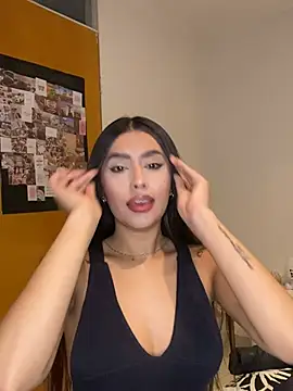 Snapshot of lauren_clauz chatting on 02.05.26 lauren clauz online show from 02.05.26