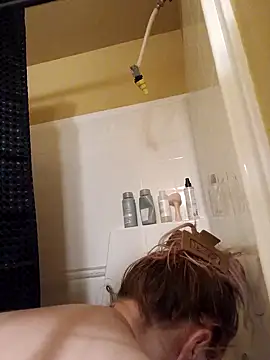 Snapshot of SquirtFlirtAlert chatting on 04.04.26 SquirtFlirtAlert online show from 04.04.26