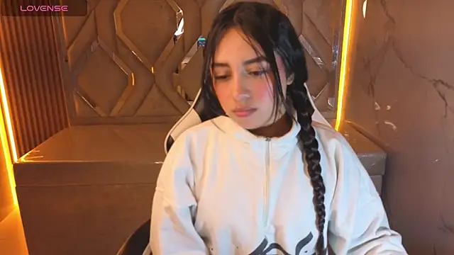 Juliana Tx online show from 02.02.26