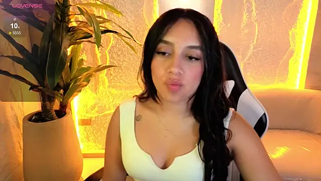 Juliana Tx online show from 03.13.26