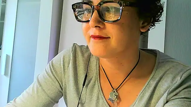 Snapshot of zaidapink1990 chatting on 03.22.26 zaidapink1990 online show from 03.22.26