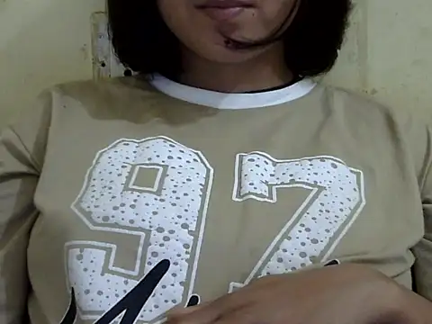 Anika Singh online show from 05.12.26