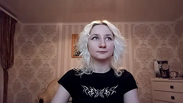 Snapshot of KyokoAck chatting on 12.02.25 KyokoAck online show from 12.02.25