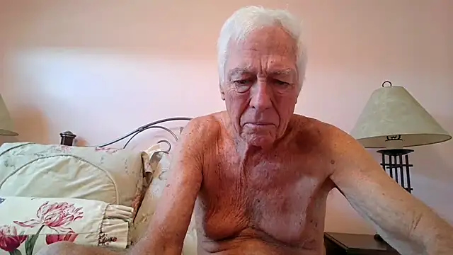 Snapshot of capttp chatting on 11.17.25 capttp online show from 11.17.25