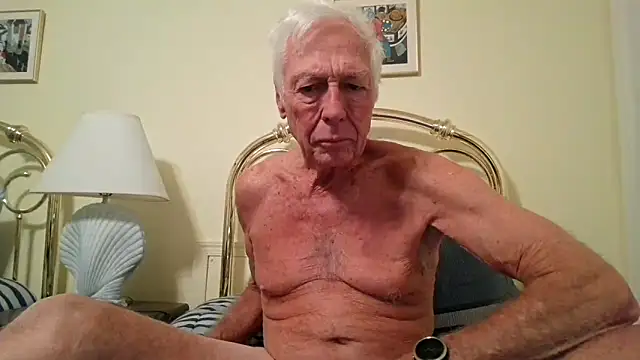 Snapshot of capttp chatting on 11.19.25 capttp online show from 11.19.25