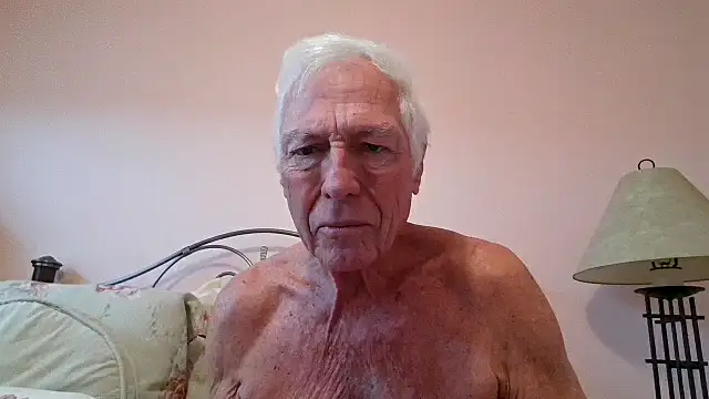 Snapshot of capttp chatting on 11.19.25 capttp online show from 11.19.25