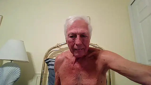 Snapshot of capttp chatting on 11.21.25 capttp online show from 11.21.25