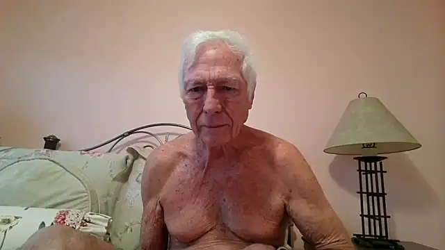 Snapshot of capttp chatting on 12.02.25 capttp online show from 12.02.25