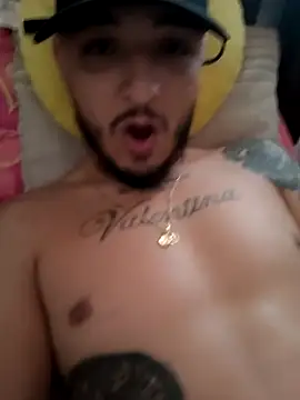 Snapshot of mohamedkarimm chatting on 12.01.25 mohamedkarimm online show from 12.01.25