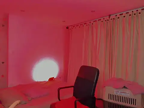 LaGoldenBitch online show from 06.27.26