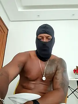 Snapshot of Zepouvinho chatting on 11.19.25 Zepouvinho online show from 11.19.25