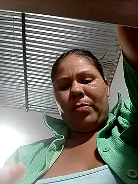 sexy latina90 online show from 11.14.25