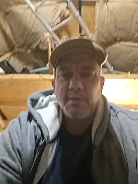 Snapshot of tdawg220v chatting on 11.12.25 tdawg220v online show from 11.12.25