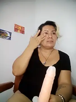 Snapshot of angi_daw chatting on 03.02.26 angi daw online show from 03.02.26