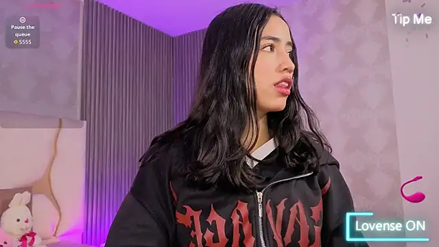 Snapshot of Joselyn_tay chatting on 07.14.26 Joselyn tay online show from 07.14.26