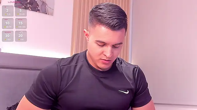 Snapshot of Mason_bennet chatting on 02.26.26 Mason bennet online show from 02.26.26