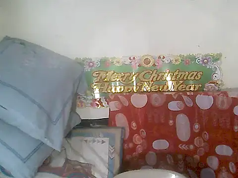 Snapshot of loriepinay46 chatting on 12.03.25 loriepinay46 online show from 12.03.25